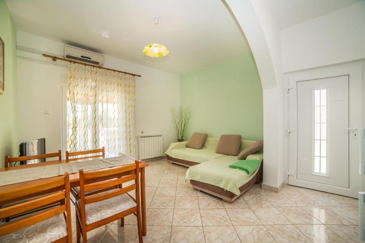 Apartments Durda ฟาชานา ภายนอก รูปภาพ